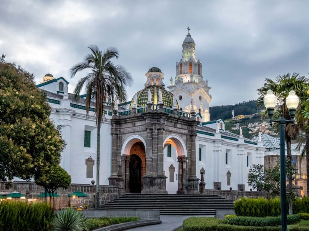 centro-historico-quito-vista-hermosa