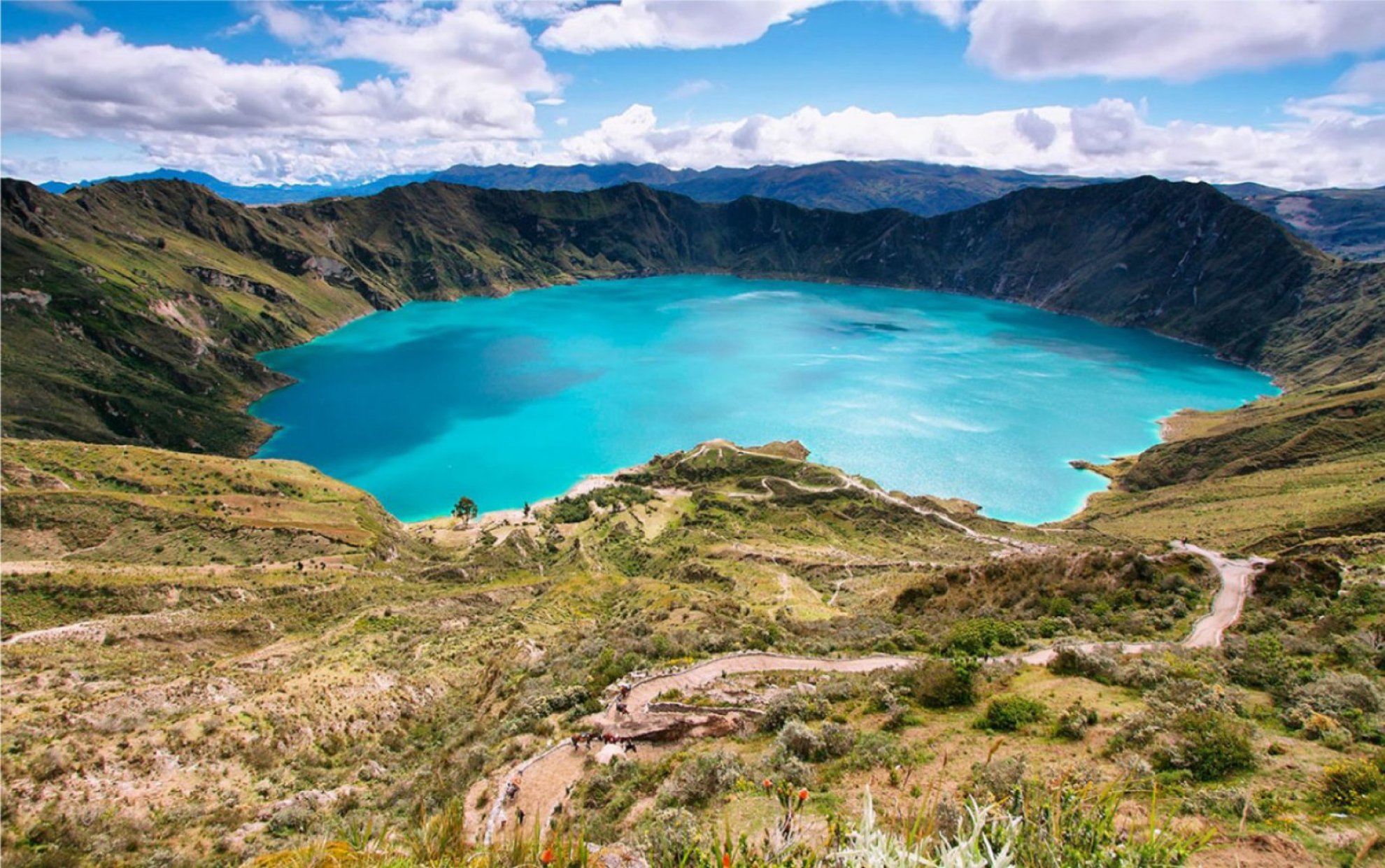 viajes a  la laguna quilotoa ecuador 